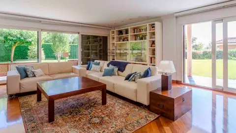 La casa de revista que se vende en Gorraiz. IDEALISTA