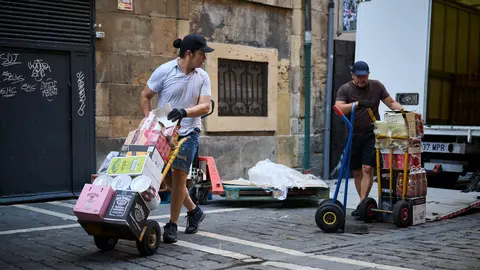 Transformación de Pamplona previo a San Fermín 2025. PABLO LASAOSA