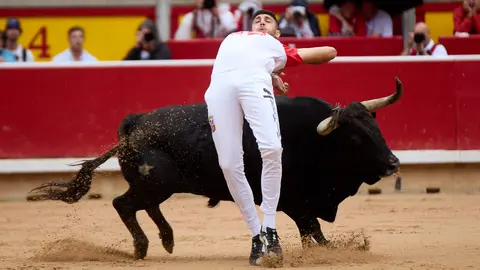 Concurso de Recortadores de San Fermín 2025 en la Plaza de Toros de Pamplona. IÑIGO ALZUGARAY