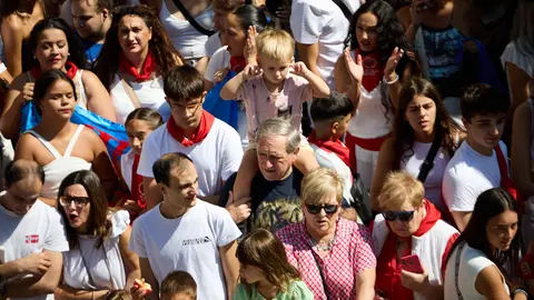 Chupinazo de inicio de las Fiestas de Estella 2025 lanzado por la Asociación Ker Kalí. IÑIGO ALZUGARAY