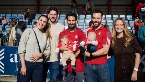 Entrenamiento de Osasuna a puerta abierta en Tajonar antes de su partido en Oviedo. PABLO LASAOSA