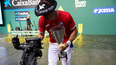 Final del Campeonato Manomanista de pelota vasca entre I&ntilde;aki Artola y Dar&iacute;o G&oacute;mez disputada en el pabell&oacute;n Navarra Arena de Pamplona. I&Ntilde;IGO ALZUGARAY