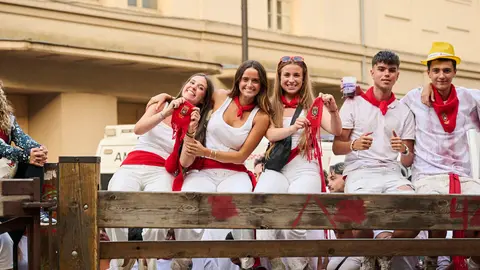 Quinto encierro de San Ferm&iacute;n 2026 con toros de Jos&eacute; Escolar en la curva de Telef&oacute;nica. PABLO LASAOSA