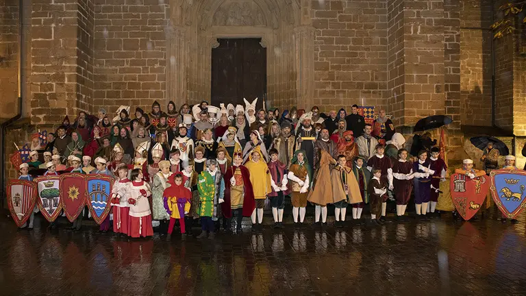 Centenario de la coronaci&oacute;n del Rey de la Faba en Pamplona MUTHIKO ALAIAK (60)
