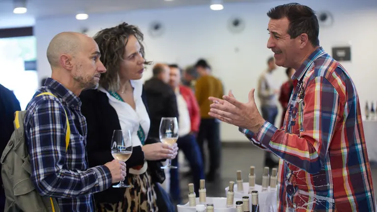Inauguraci&oacute;n de la d&eacute;cima edici&oacute;n de Vinofest Navarra en Pamplona con la presencia de 22 bodegas que ofrecen sus novedades a los asistentes en Baluarte. I&Ntilde;IGO ALZUGARAY