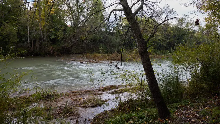 R&iacute;o Arga a su paso por Pamplona a la altura del Puente del Plazaola. I&Ntilde;IGO ALZUGARAY