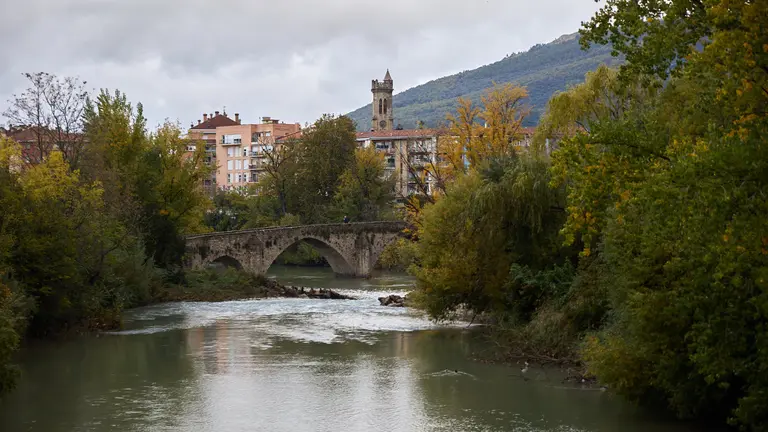 R&iacute;o Arga a su paso por Pamplona a la altura del Puente de las Oblatas. I&Ntilde;IGO ALZUGARAY