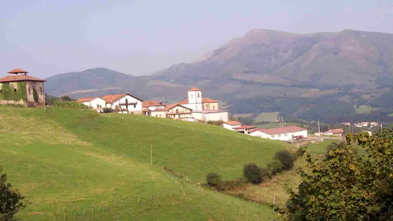 Azpilicueta en el Valle del Baztán.  JANFRI / WIKIPEDIA