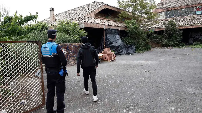 El Ayuntamiento de Pamplona clausura el antiguo convento de Agustinas, en Aranzadi. EFE/ Jes&uacute;s Diges