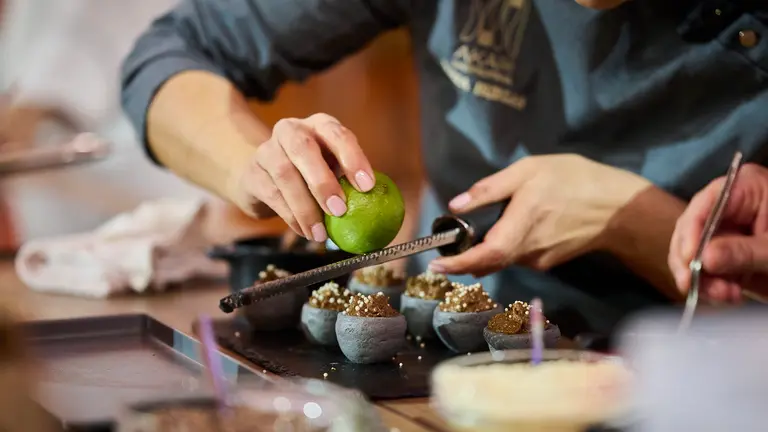 Final de la 25 edici&oacute;n de la Semana del Pincho 2025 en los que han sido galardonados Baserriberri con el oro, La Escaerica Centro con la plata y La Vieja Iru&ntilde;a con el Bronce. PABLO LASAOSA