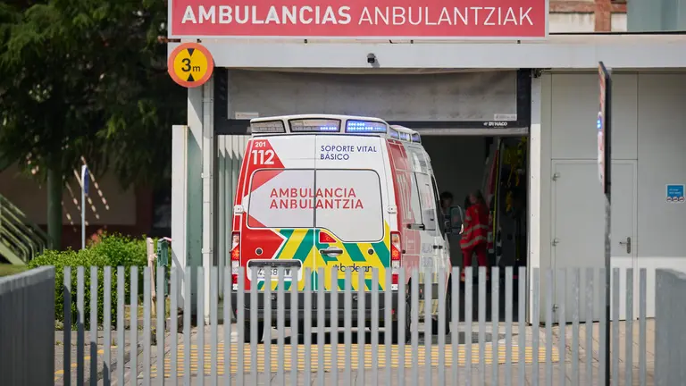 Ambulancia de la empresa p&uacute;blica Bidean. PABLO LASAOSA