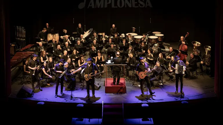 Imagen del concierto de La Pamplonesa y Puro Relajo en el Teatro Gayarre de Pamplona. CEDIDA
