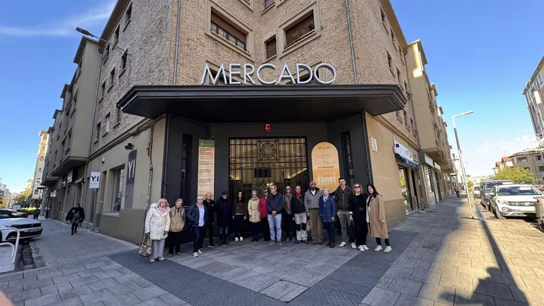 La Asociación Foro II Ensanche, "preocupada" por el recrecimiento de dos plantas del edificio del mercado.
 ASOCIACIÓN FORO II ENSANCHE