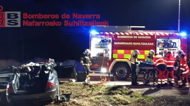 Un conductor de 58 años, herido reservado tras chocar contra un camión en Cascante. CEDIDA