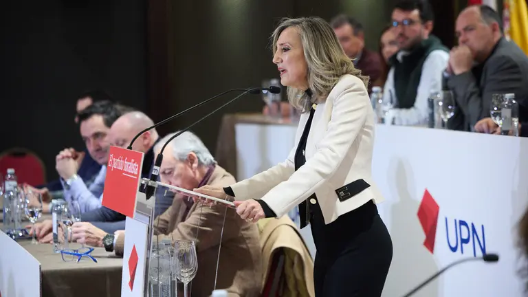 La presidenta del partido, Cristina Ibarrola, interviene al inicio de la reuni&oacute;n del Consejo Pol&iacute;tico de UPN. I&Ntilde;IGO ALZUGARAY