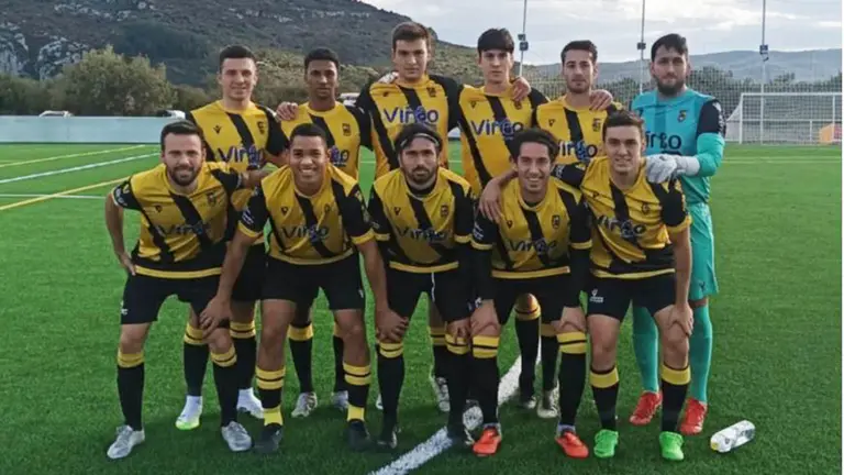 Equipo titular de la Pe&ntilde;a Azagresa de la temporada 2025-26. Foto Instagram.