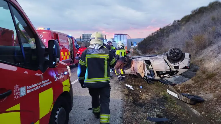 Imagen del accidente en Navarra. BOMBEROS DE NAVARRA