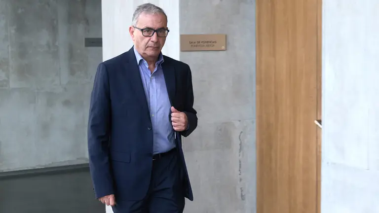 Comparecencia del gerente en la zona norte de Acciona Construcci&oacute;n en la Comisi&oacute;n de Investigaci&oacute;n sobre licitaci&oacute;n y adjudicaci&oacute;n de obras p&uacute;blicas del Gobierno de Navarra. I&Ntilde;IGO ALZUGARAY