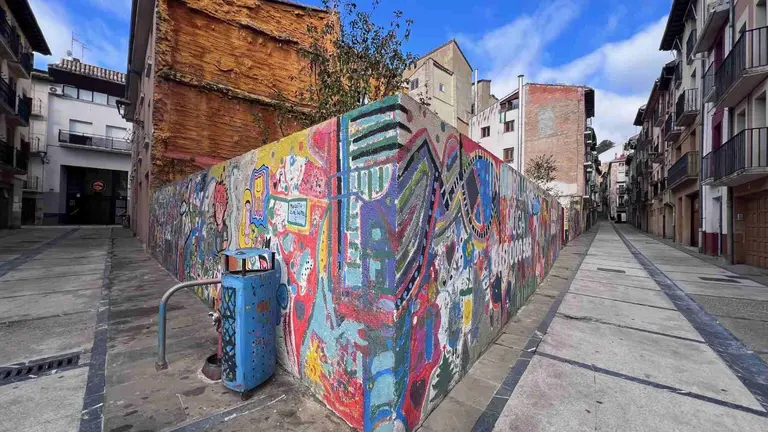 Solares adquiridos en el casco viejo de Estella en la confluencia de las calles del Puy y Tecender&iacute;a. AYUNTAMIENTO DE ESTELLA