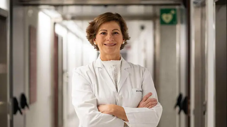 Maite Herr&aacute;iz, directora del Departamento de Digestivo de la Cl&iacute;nica Universidad de Navarra y una de las investigadoras principales del proyecto.