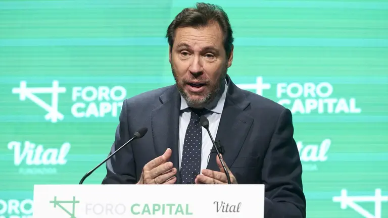 El ministro &Oacute;scar Puente, en el desayuno de Foro Capital. EUROPA PRESS