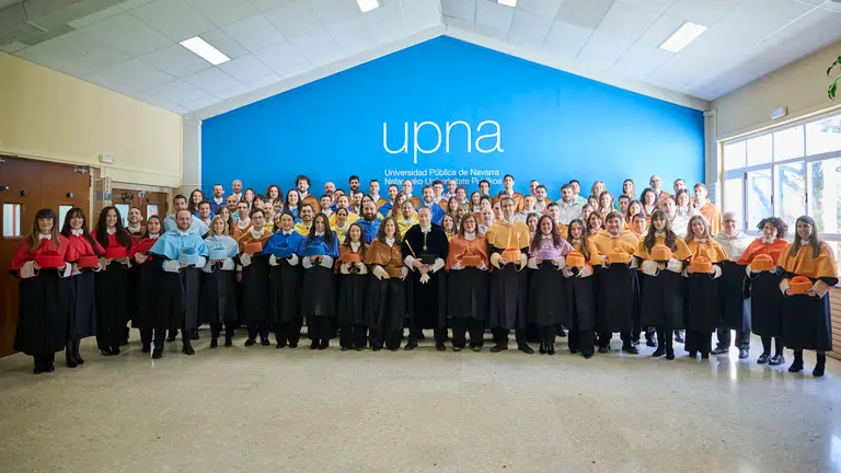 La UPNA celebra el acto acad&eacute;mico de investidura de los nuevos doctores y doctoras que han le&iacute;do su tesis en los &uacute;ltimos dos a&ntilde;os. PABLO LASAOSA