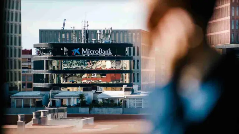 MicroBank contribuy&oacute; a generar en Navarra m&aacute;s de 400 puestos de trabajo. CAIXABANK