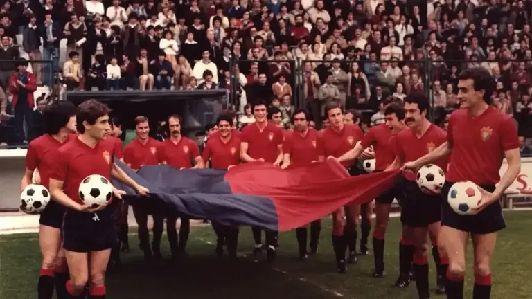Celebraci&oacute;n del ascenso de Osasuna en 1980. C.A. OSASUNA