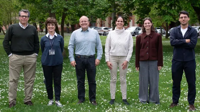 De izda. a dcha.: Mat&iacute;as &Aacute;vila (CIMA), Carmen Beras&aacute;in (CIMA), Jes&uacute;s Urman (HUN), Mar&iacute;a Rull&aacute;n (HUN-HRS), Mar&iacute;a Arechederra (CIMA), Javier R&aacute;ndez Garbayo (HUN-Navarrabiomed).