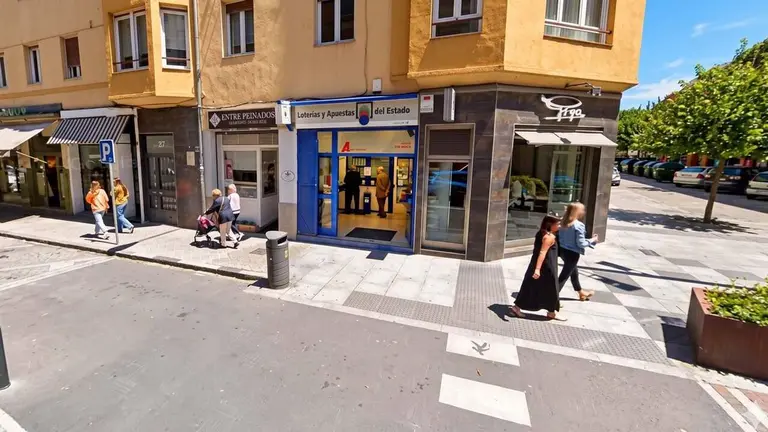 Imagen de la administraci&oacute;n de Loter&iacute;a de la calle Bergam&iacute;n.
