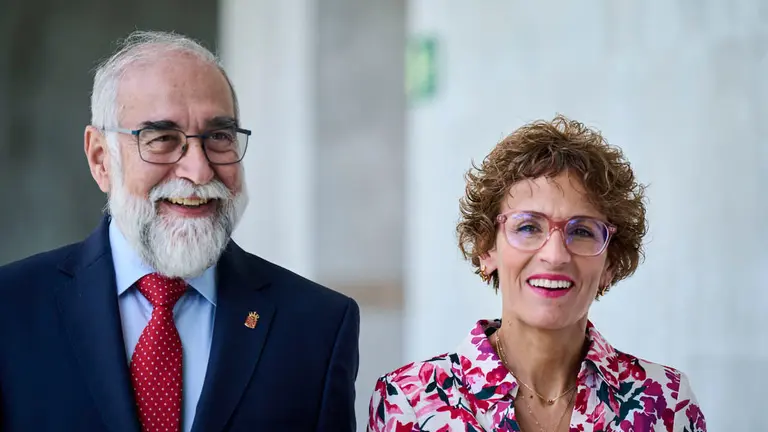 Comparecencia para que la presidenta del Gobierno de Navarra, Mar&iacute;a Chivite y el consejero de Salud, Fern&aacute;ndo Dom&iacute;nguez informen sobre la situaci&oacute;n que atraviesa la sanidad navarra. PABLO LASAOSA