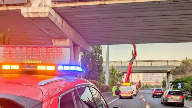 Retenciones en la ronda de Pamplona. POLIC&Iacute;A FORAL