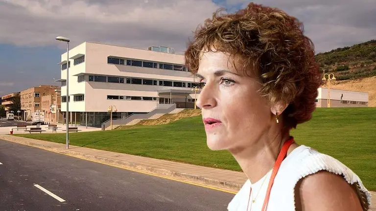 Fotomontaje con una imagen de la presidenta de Navarra, Mar&iacute;a Chivite, sobre una vista del Hospital Garc&iacute;a de Orcoyen en Estella. NAVARRA.COM