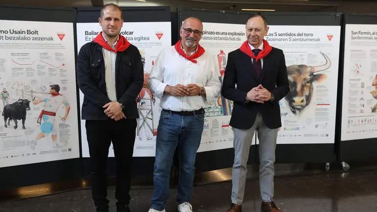 Carlos Andr&eacute;s Uranga (Ayuntamiento de Pamplona), Ignacio L&oacute;pez-Go&ntilde;i (Museo de Ciencias Universidad de Navarra) y Jos&eacute; &Aacute;ngel Andr&eacute;s (Fundaci&oacute;n Caja Navarra), durante la presentaci&oacute;n del proyecto. MANUEL CASTELLS / UNIVERSIDAD DE NAVARRA