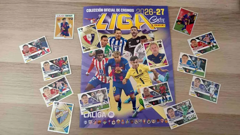 Album y cromos de la colecci&oacute;n de La Liga 2026 / 2027 de Panini. NAVARRA.COM