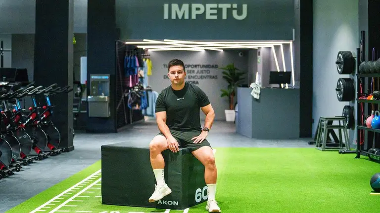 Ioritz Sanz en su gimnasio &Iacute;mpetu en Pamplona. Cedida.