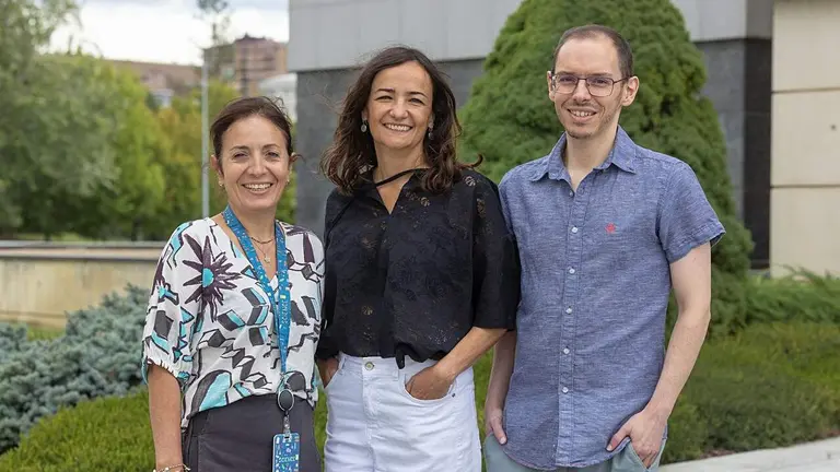 Jovanna Gonz&aacute;lez, Maite Huarte y Jos&eacute; Antonio M&eacute;rida, profesionales del Cima Universidad de Navarra que han coordinado el estudio. CIMA