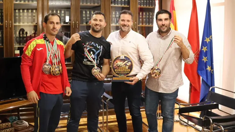 Recepci&oacute;n a .... en el Ayuntamiento de Tudela. CEDIDA