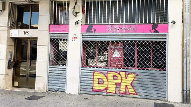 La tienda Aynamodas de Burlada ha cerrado. Navarra.com