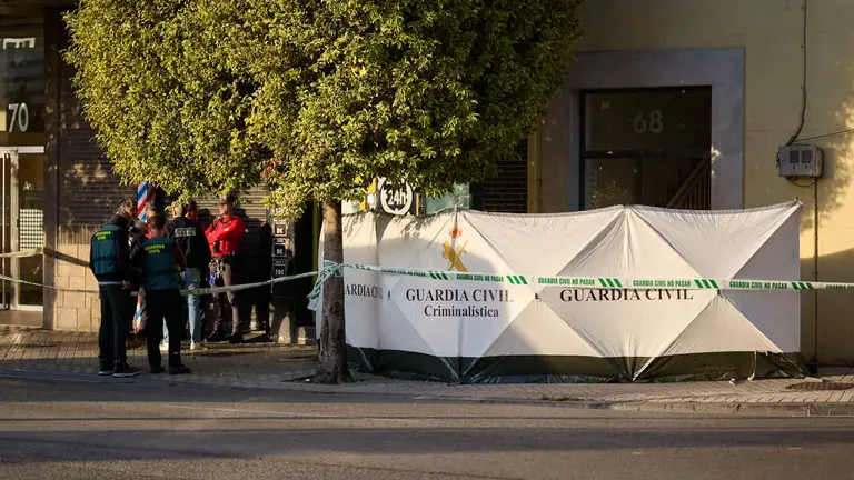 Guardia Civil y Polic&iacute;a Foral durante la reconstrucci&oacute;n del crimen de Yesa. PABLO LASAOSA