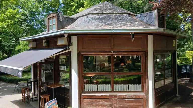 Caf&eacute; Vien&eacute;s, en el parque de la Taconera de Pamplona.