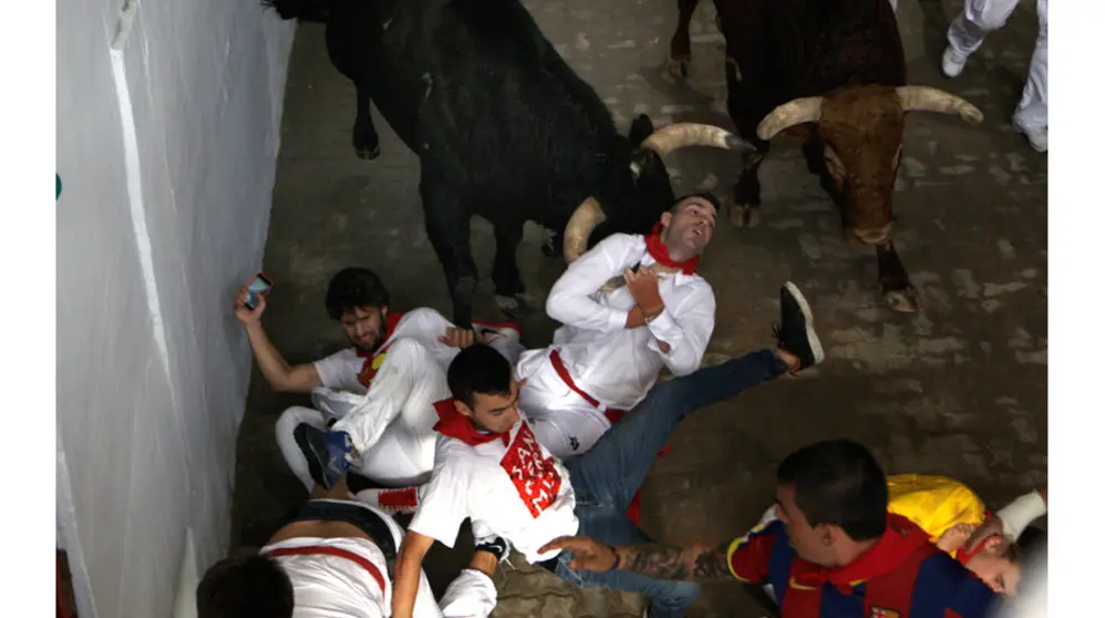 ENCIERRO 10 13 ENTRADA PLAZA JORGE NAGORE