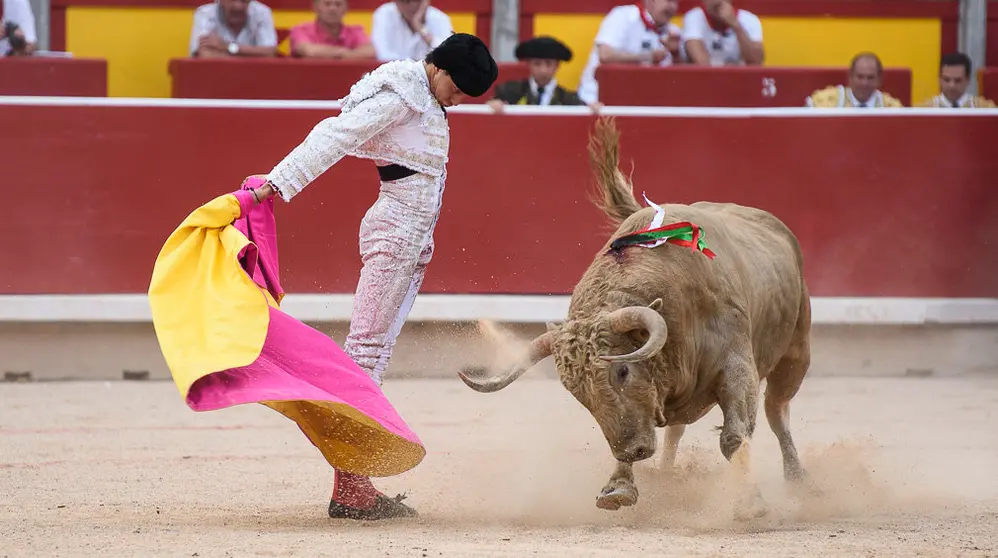 Quinta corrida de la feria de San Fermín 2018 con toros de la ganadería de Núñez del Cuvillo para los toreros Antonio Ferrera, Roca Rey y Ginés Marín. PABLO LASAOSA 19