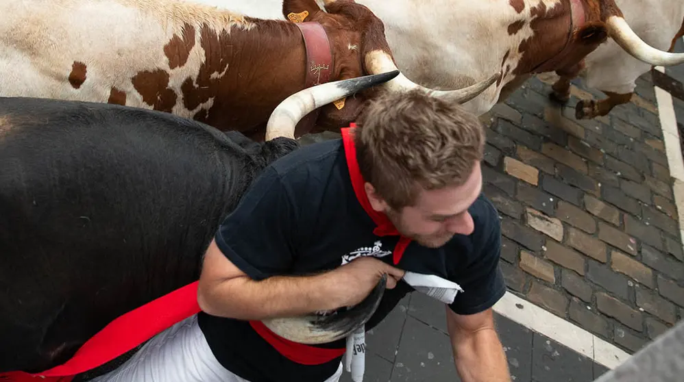 Álex M. Simón, segundo encierro, pamplona, 2019, curva mercaderes