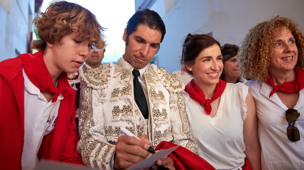 Sexta corrida de toros de la Feria del Toro de San Ferm&iacute;n 2024 con toros de Jandilla para los diestros Pablo Aguado, Cayetano Rivera y Andr&eacute;s Roca Rey. IRANZU LARRASOA&Ntilde;A