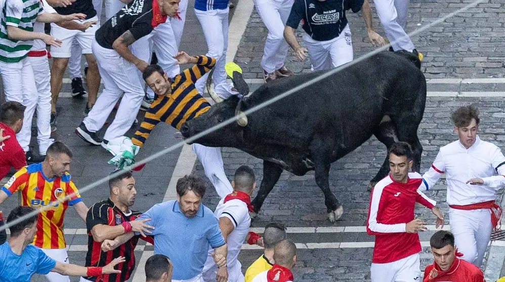 Segundo encierro de San Fermín 2015 con toros de Cebada Gago en Telefonica. Maite H. Mateo.-40