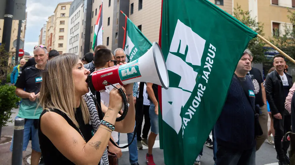 Manifestaci&oacute;n del sindicato ELA con motivo del Primero de Mayo. NAVARRA.COM