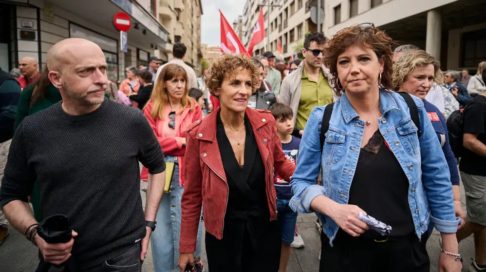 UGT y CCOO se manifiestan con motivo del Primero de Mayo bajo el lema 'Derechos, no trincheras. Salarios, vivienda y democracia'. PABLO LASAOSA