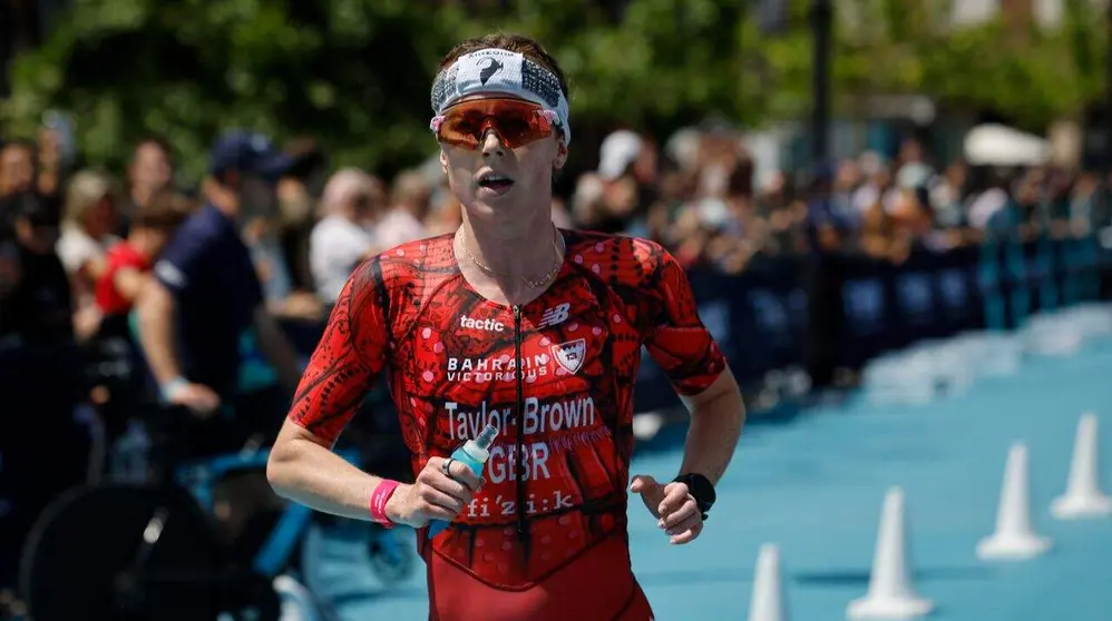 Prueba internacional Spain T100 Triathlon Pamplona Navarra. EFE VILLAR L&Oacute;PEZ
