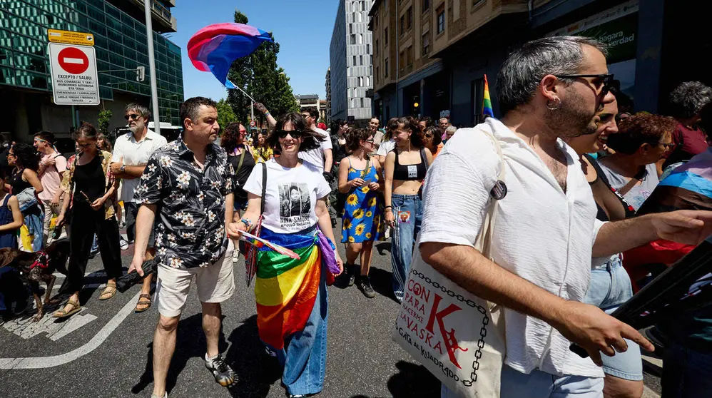 Manifestaci&oacute;n convocada por la plataforma 28J con motivo del D&iacute;a Internacional del Orgullo LGTBI+ en Pamplona. I&Ntilde;IGO ALZUGARAY